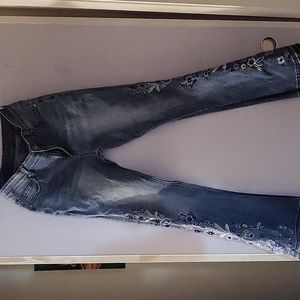 Womens Fashion Jeans.